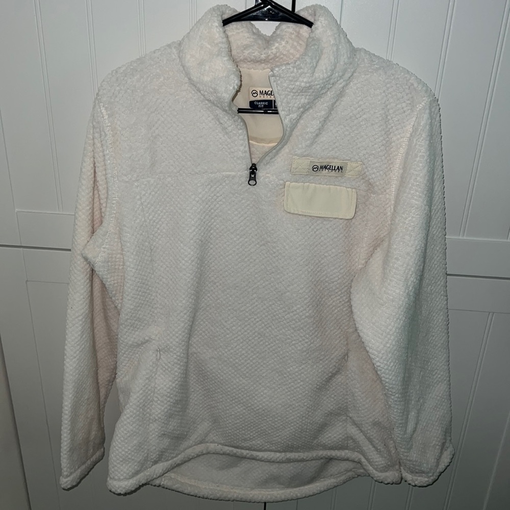Fuzzy crewneck jacket